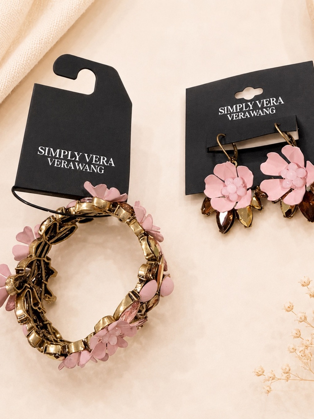 Simply vera wang Pink Flower chunky Bracelet Earrings Set elegant crystal gift
